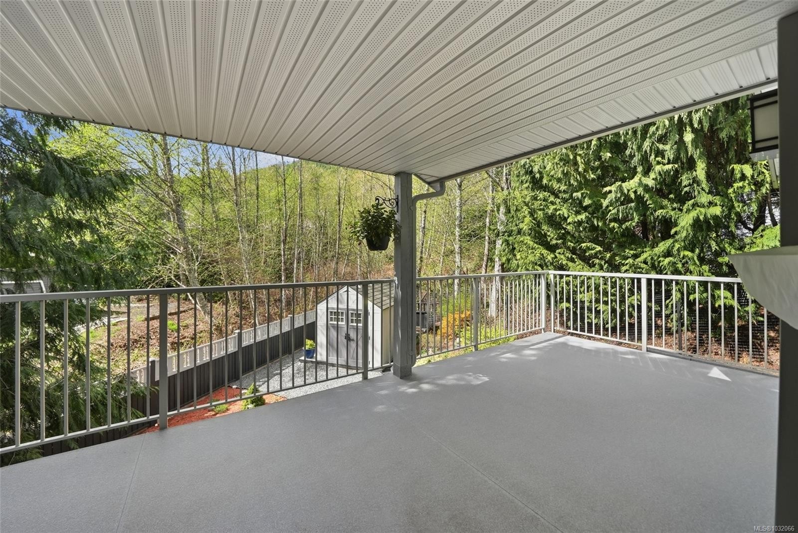 1688 Lailah'S Loop, Qualicum Beach, BC