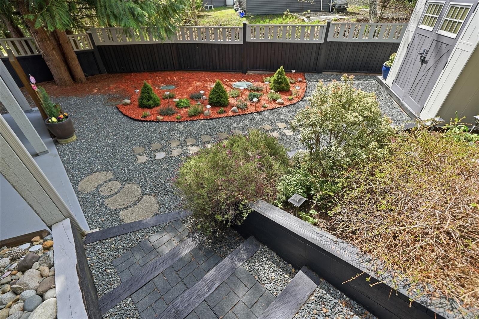 1688 Lailah'S Loop, Qualicum Beach, BC