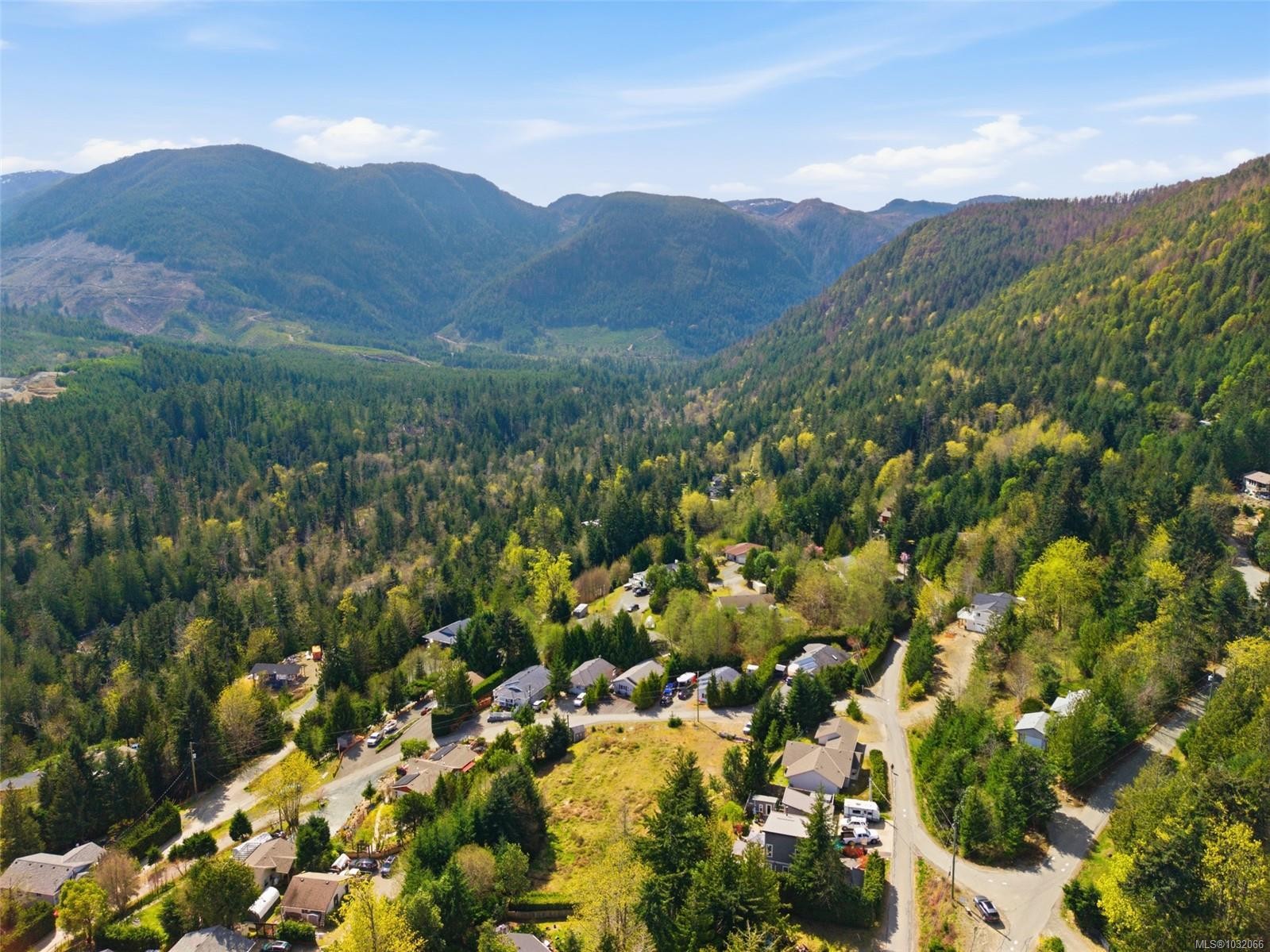 1688 Lailah'S Loop, Qualicum Beach, BC