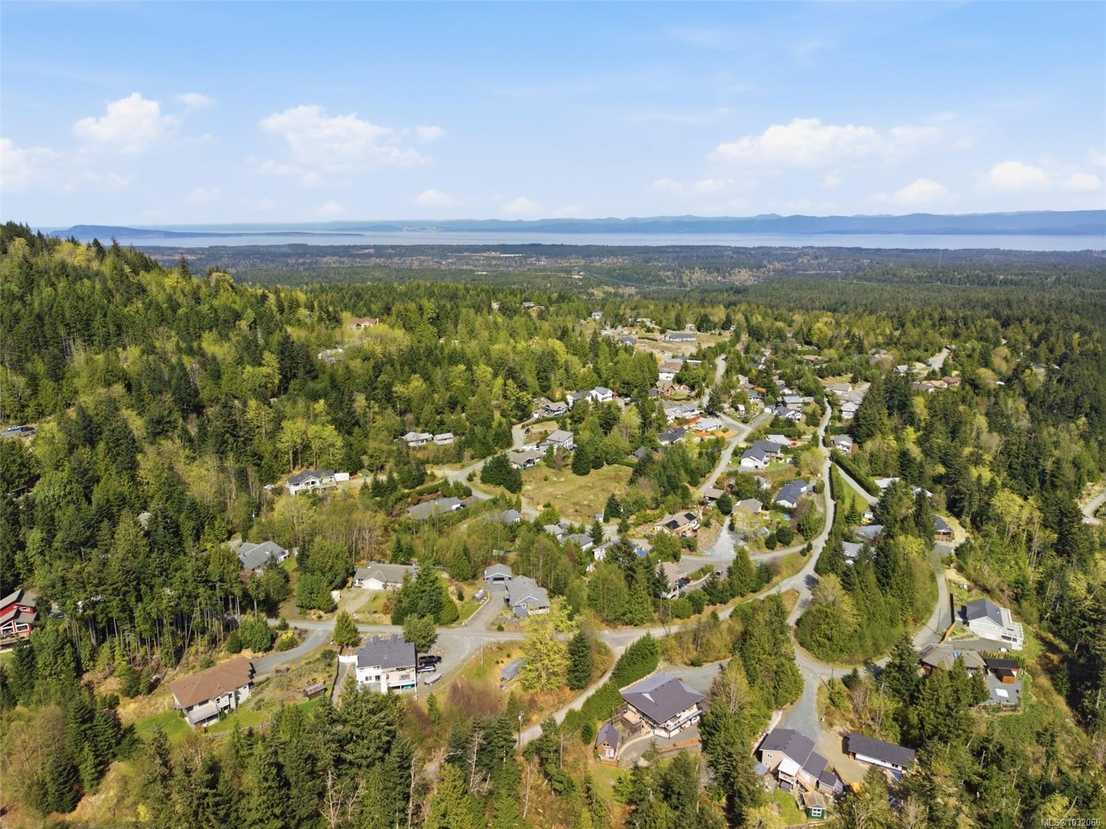 1688 Lailah'S Loop, Qualicum Beach, BC