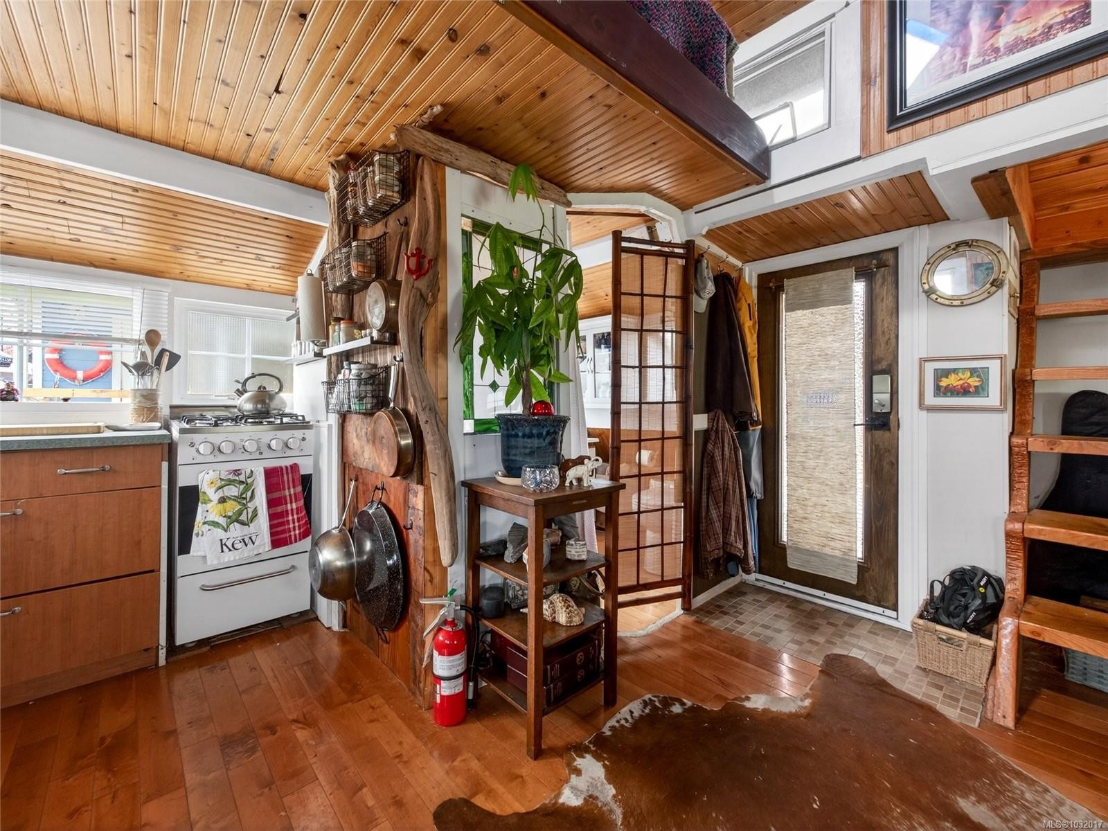 #C 3-1 Dallas Rd, Victoria, BC