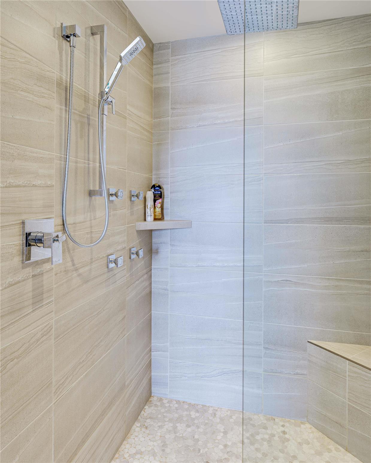 3303 Water Birch Circle, Kelowna, BC - Indoor Photo Showing Bathroom