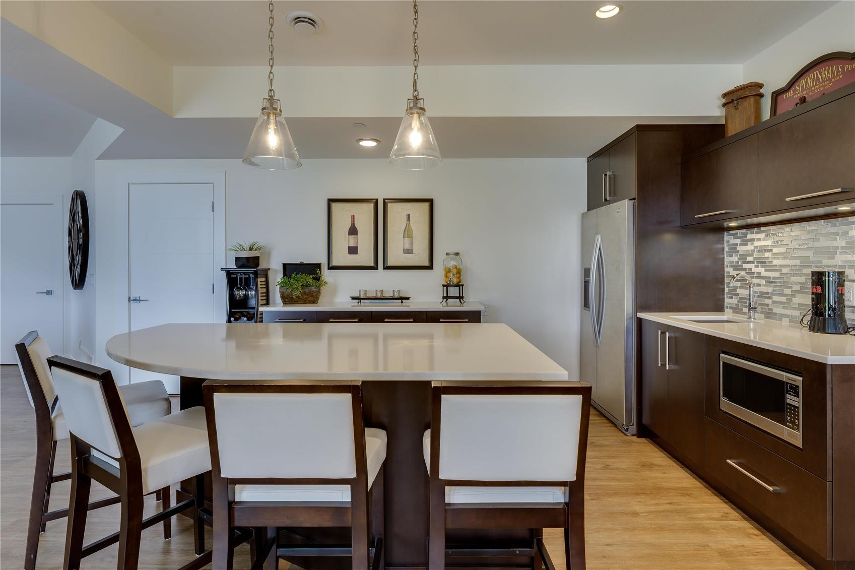 3303 Water Birch Circle, Kelowna, BC - Indoor