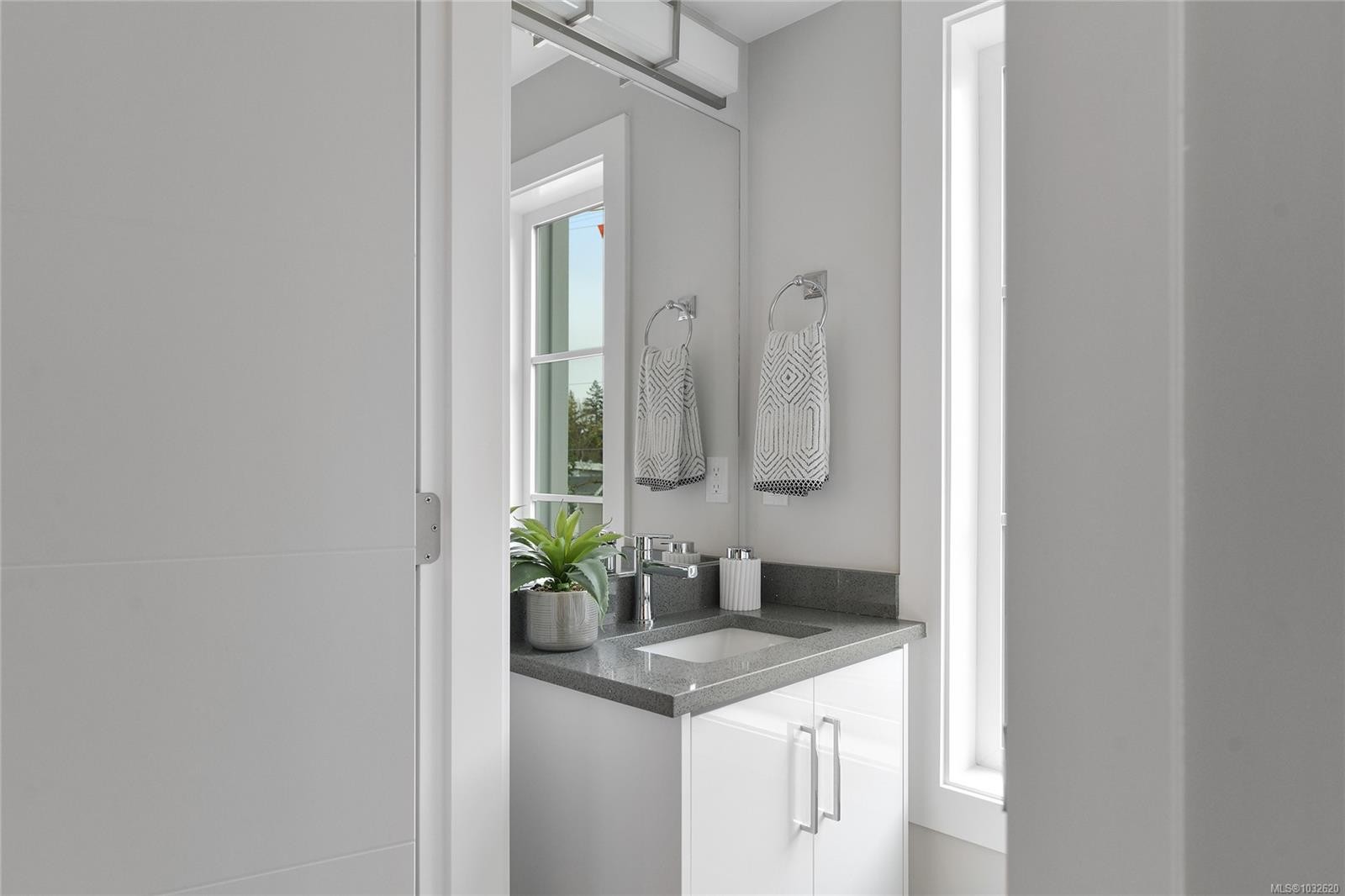 996 Citation Rd, Langford, BC