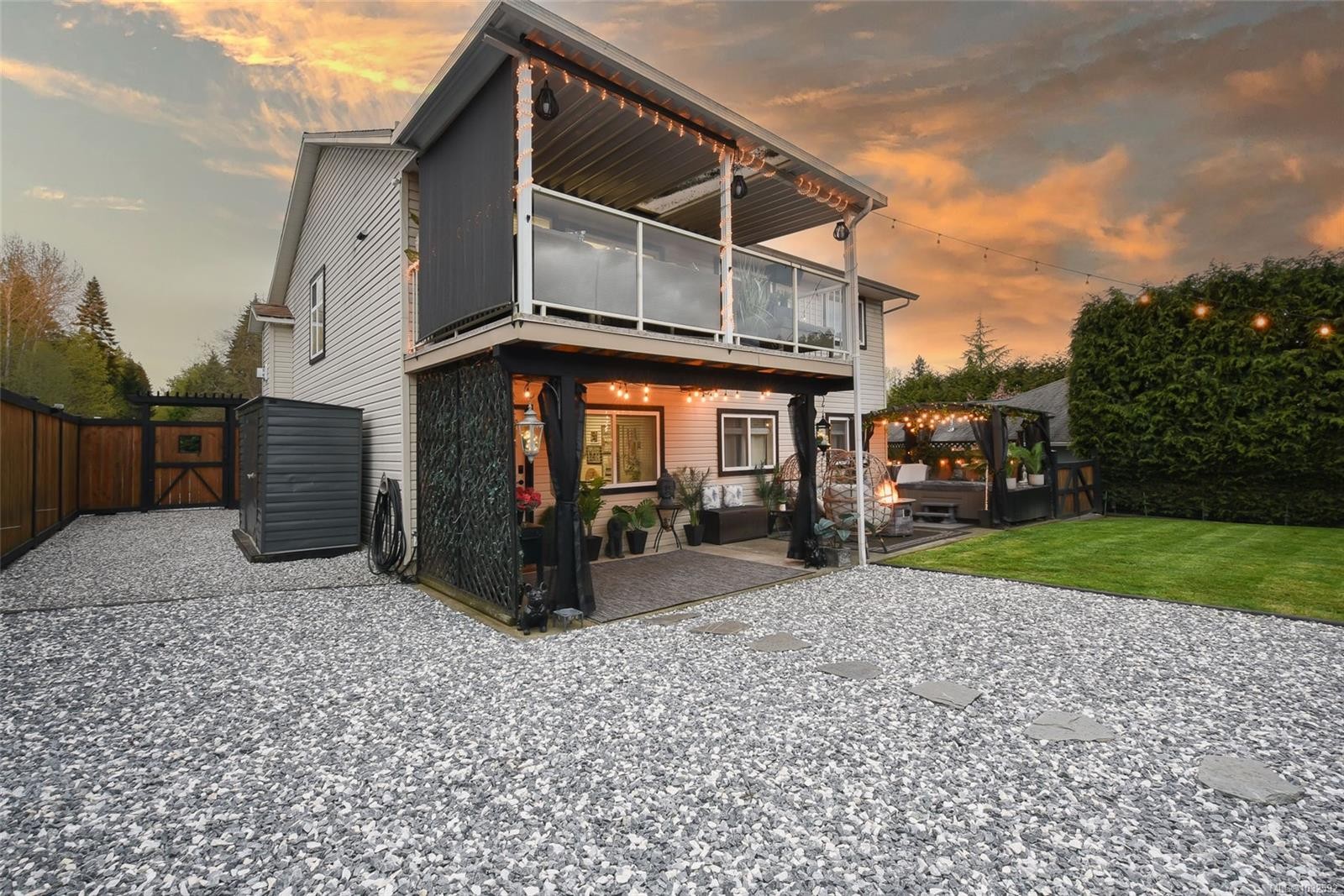 1866 Hawk Dr, Courtenay, BC