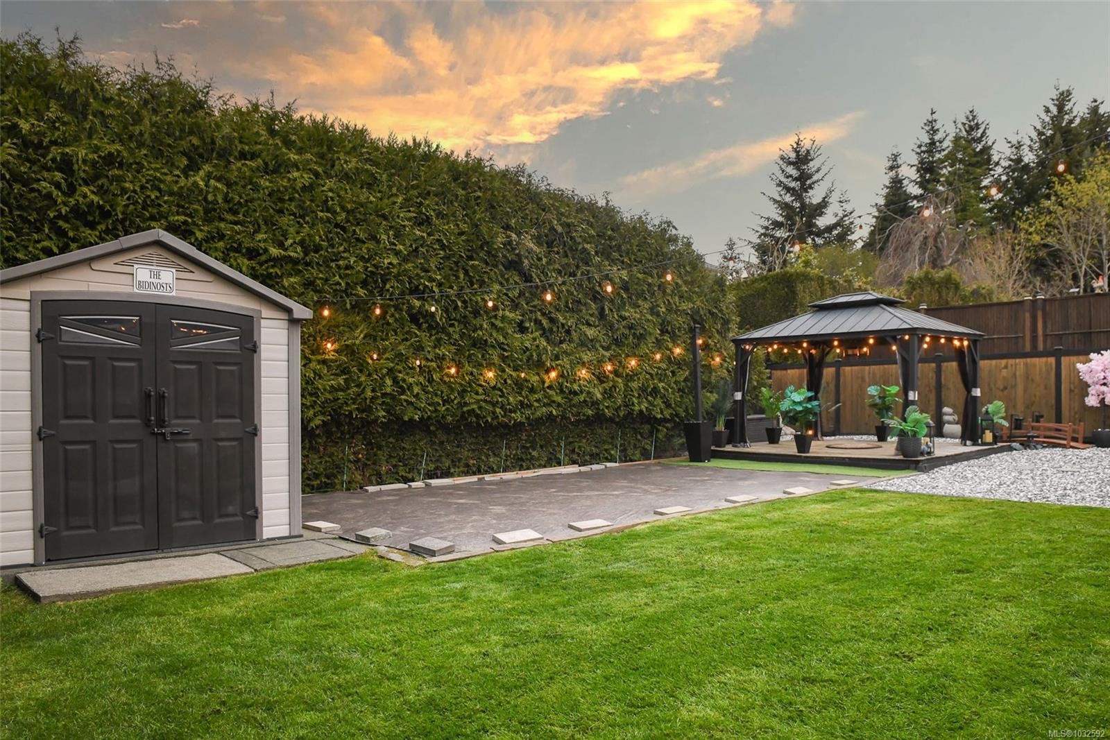 1866 Hawk Dr, Courtenay, BC