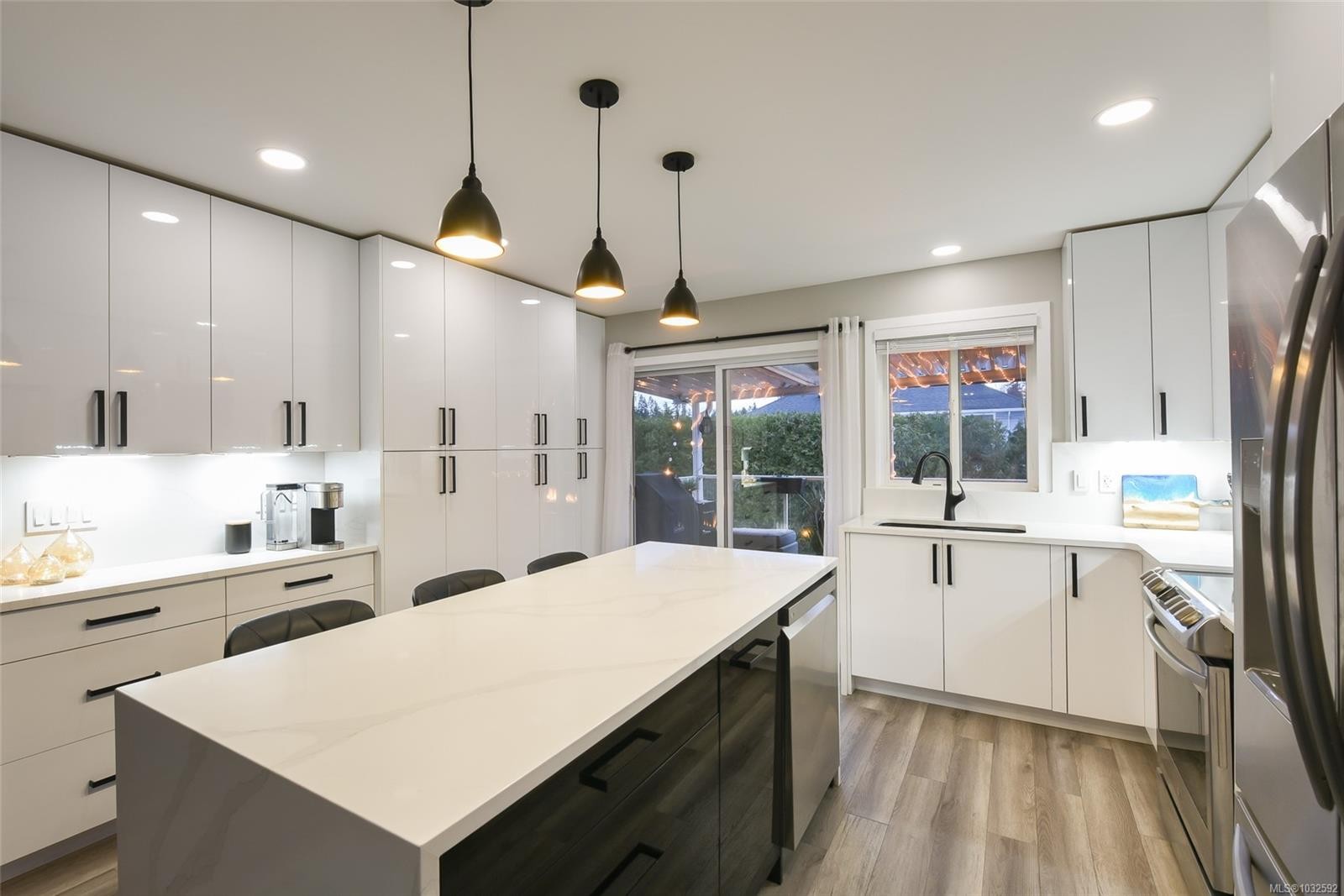 1866 Hawk Dr, Courtenay, BC