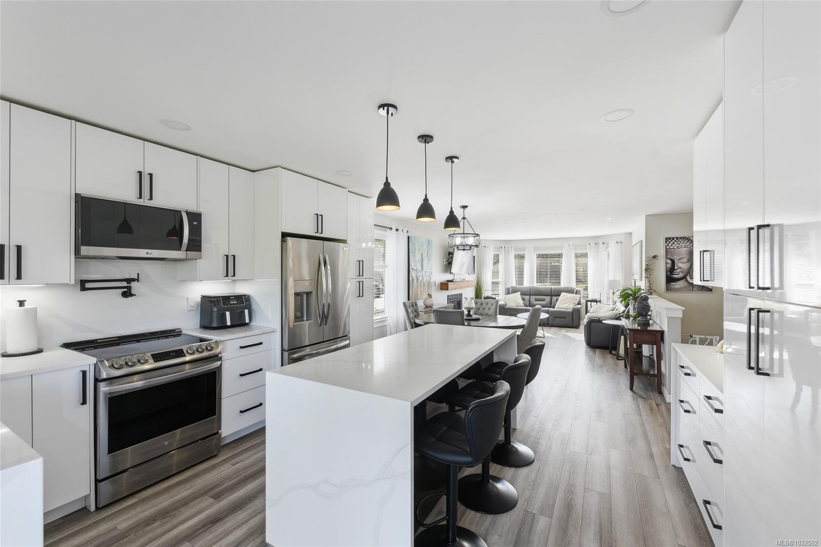 1866 Hawk Dr, Courtenay, BC