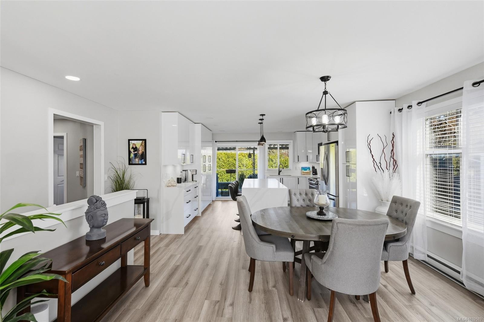 1866 Hawk Dr, Courtenay, BC