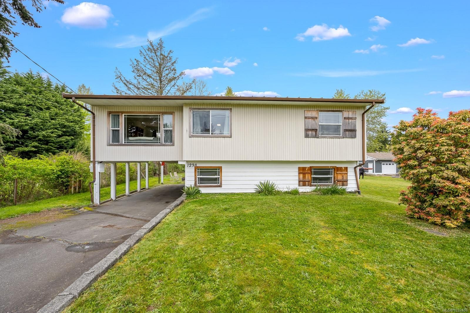 1238 Don Rd, Comox, BC