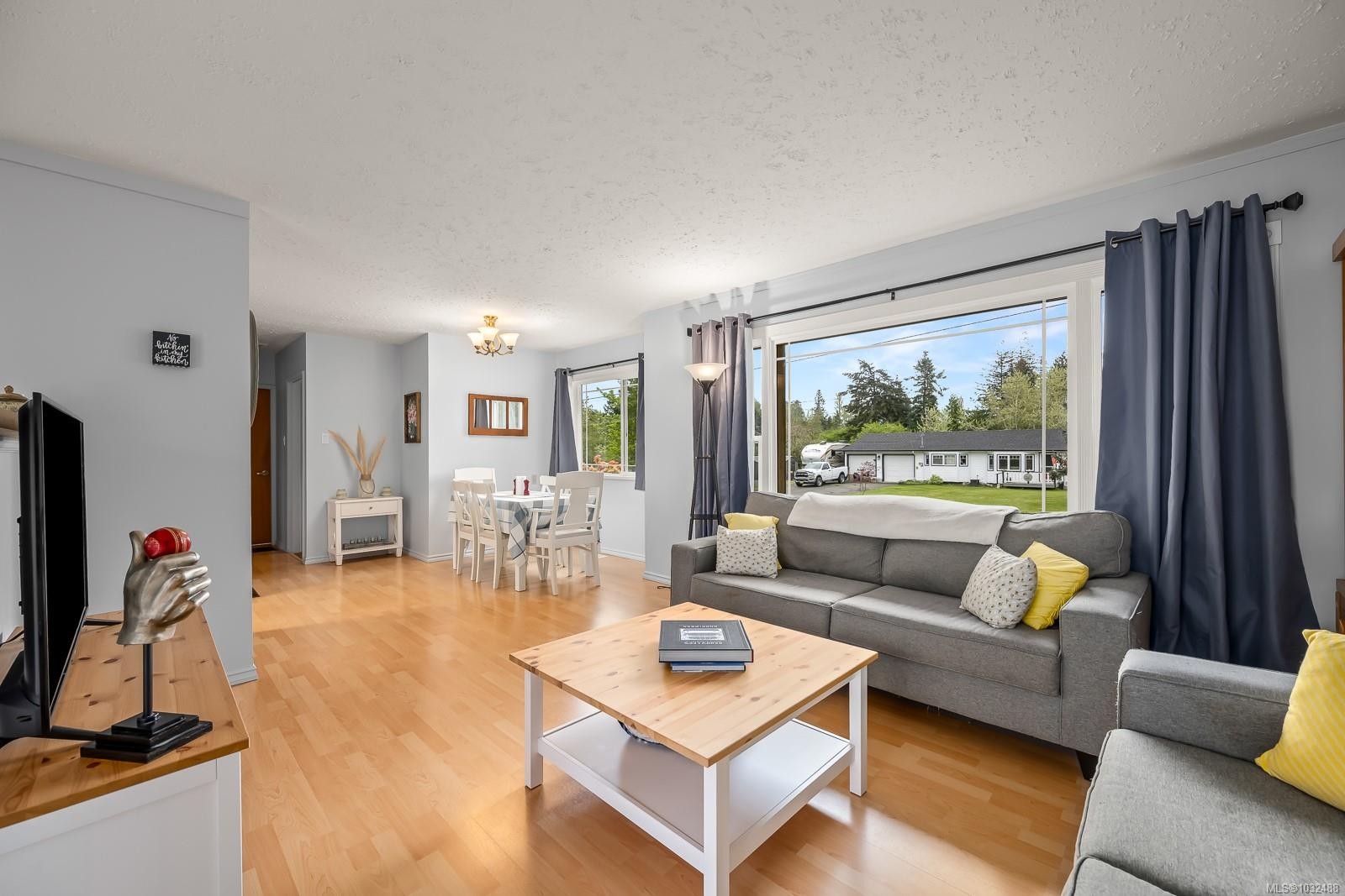 1238 Don Rd, Comox, BC