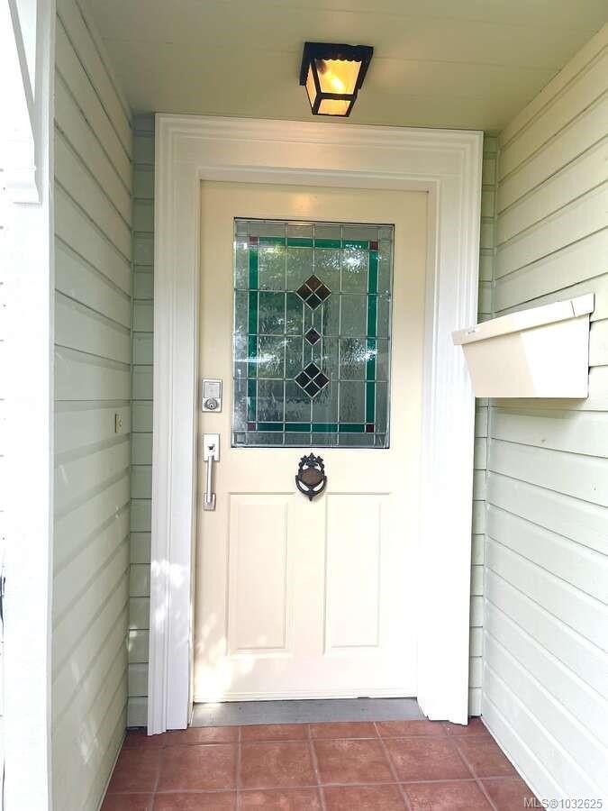 485 Head St, Esquimalt, BC