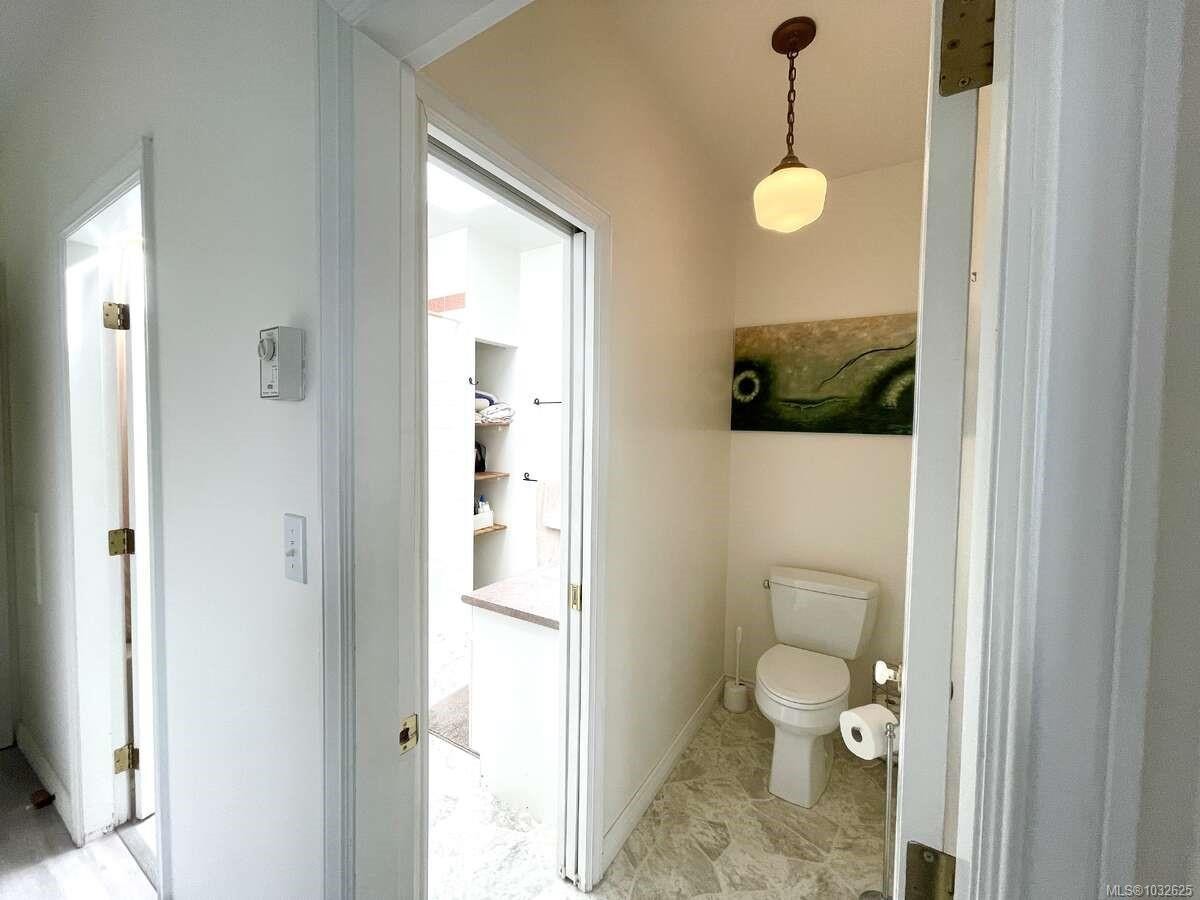485 Head St, Esquimalt, BC