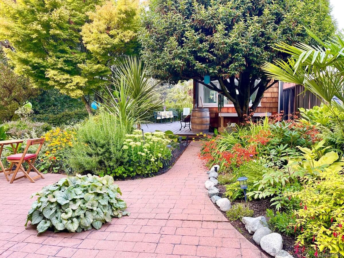 485 Head St, Esquimalt, BC