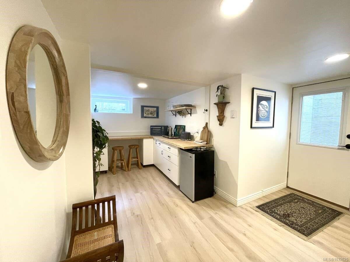 485 Head St, Esquimalt, BC