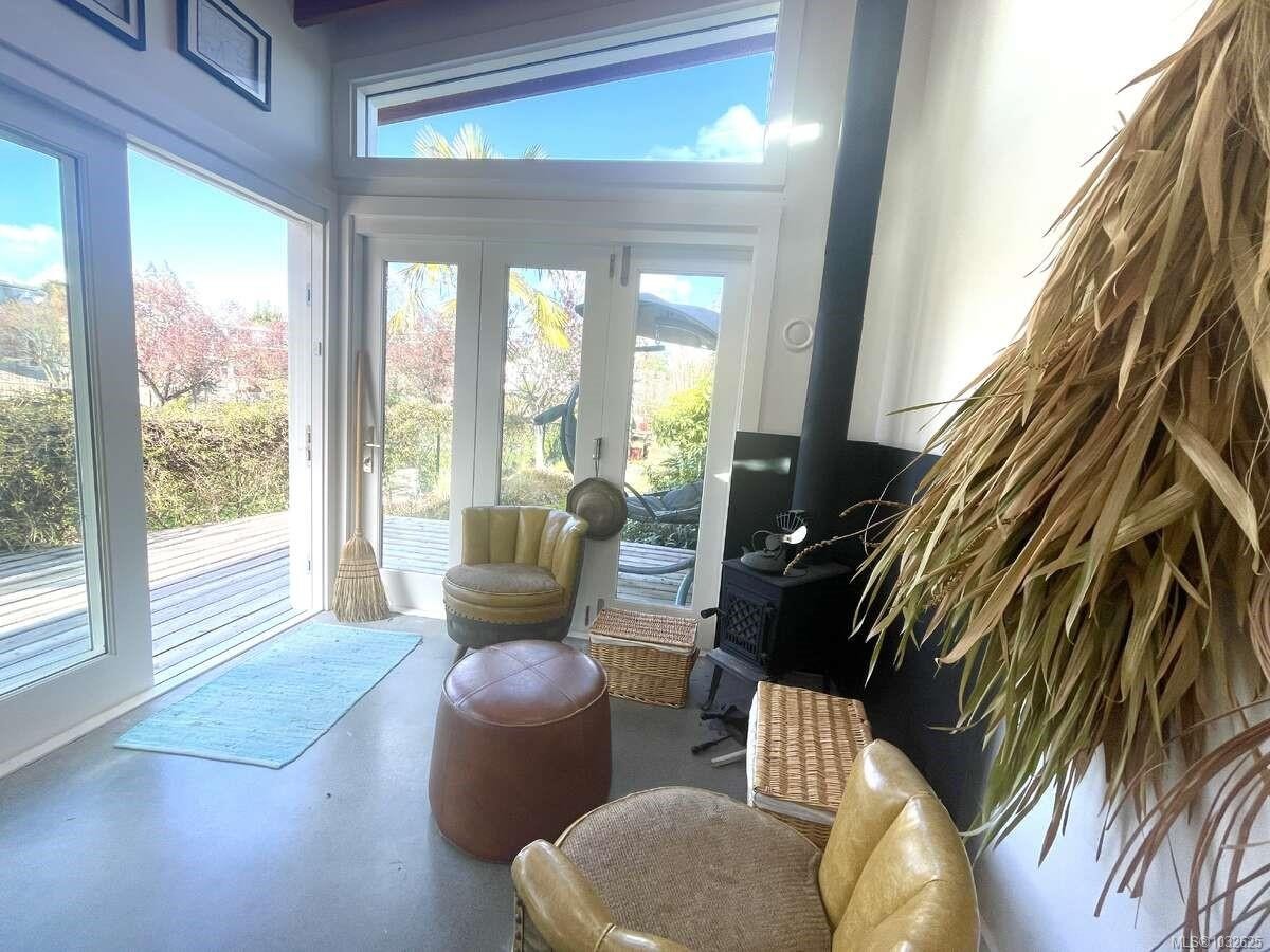 485 Head St, Esquimalt, BC