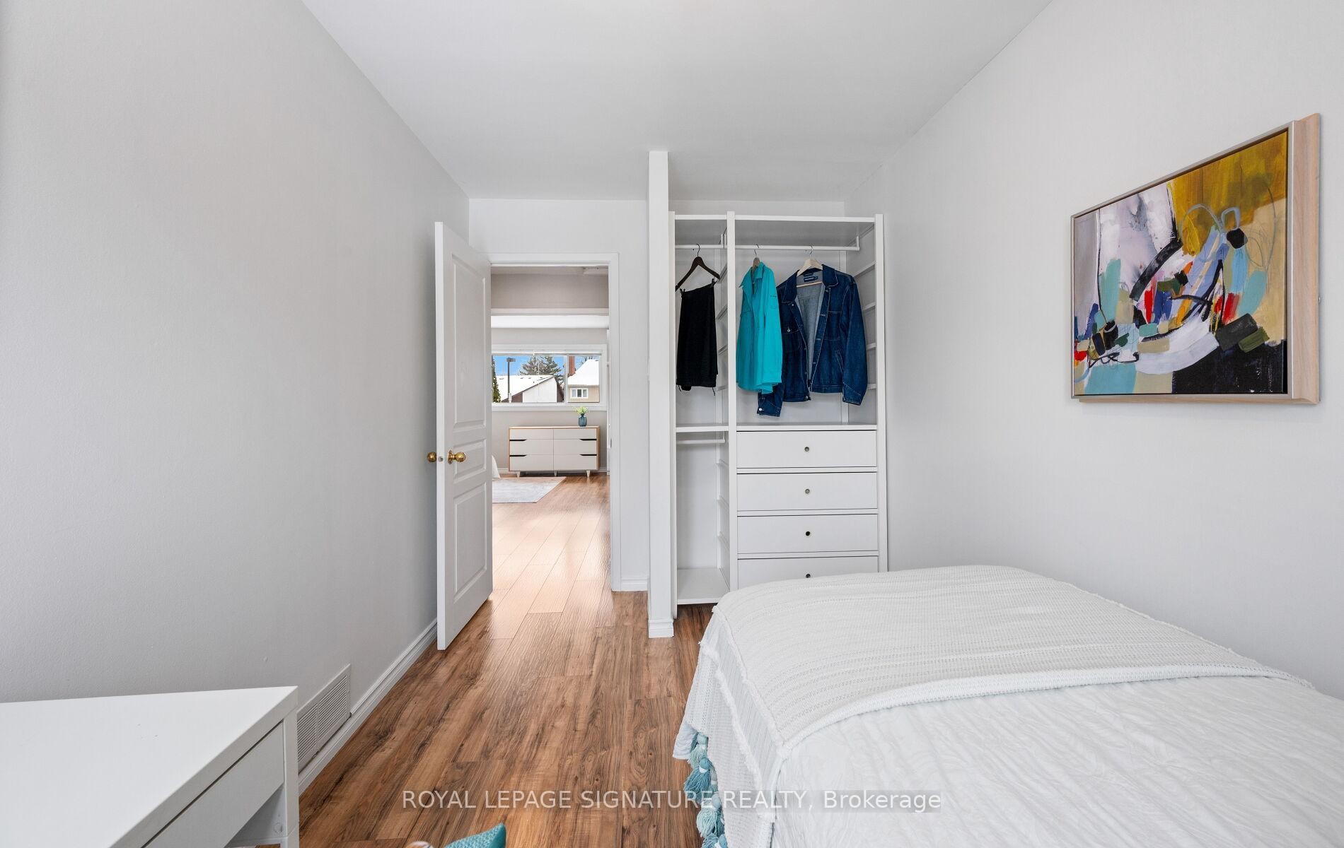 6943 Estoril Road, Mississauga, ON - Indoor Photo Showing Bedroom