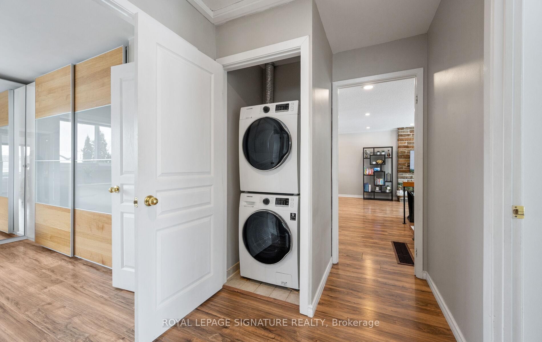 6943 Estoril Road, Mississauga, ON - Indoor Photo Showing Laundry Room