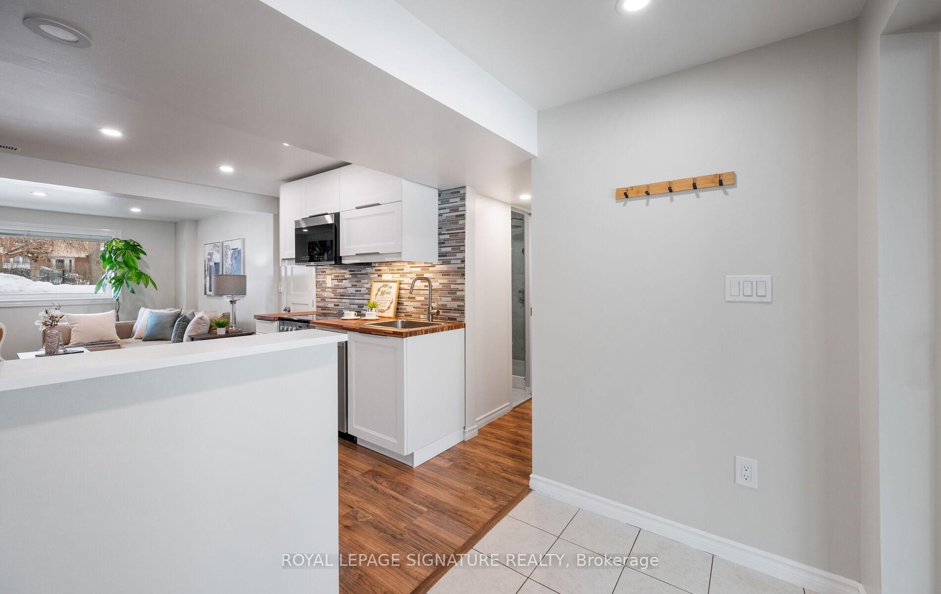 6943 Estoril Road, Mississauga, ON - Indoor