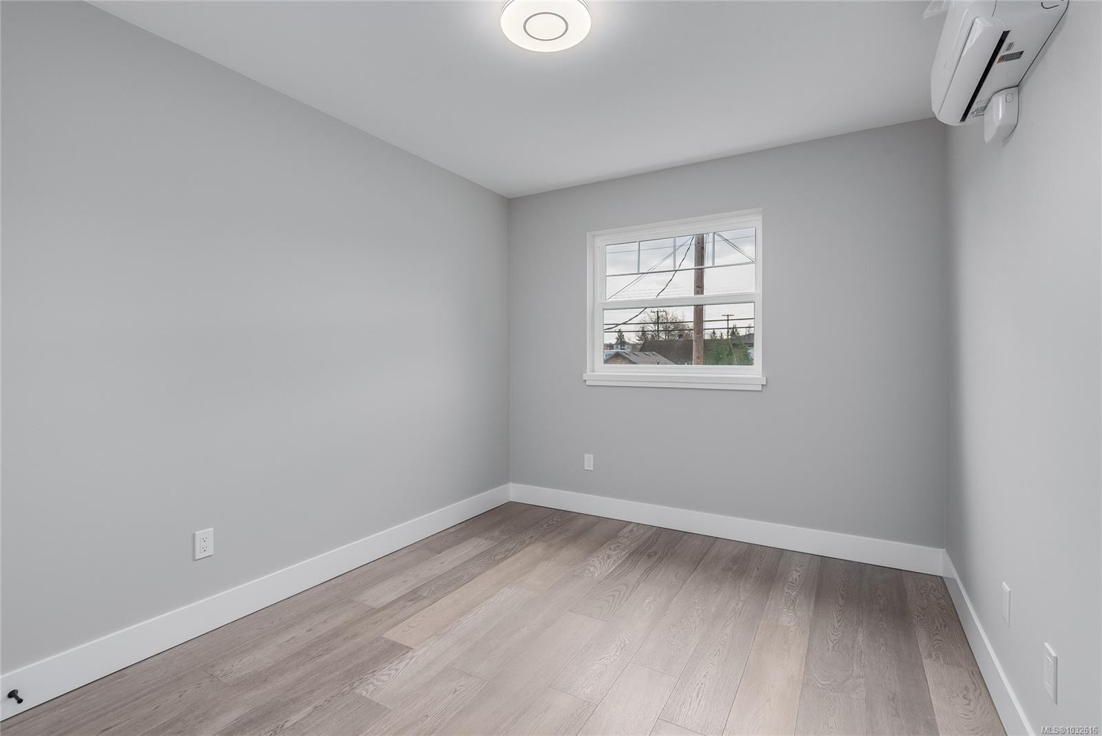 635 5Th St, Courtenay, BC