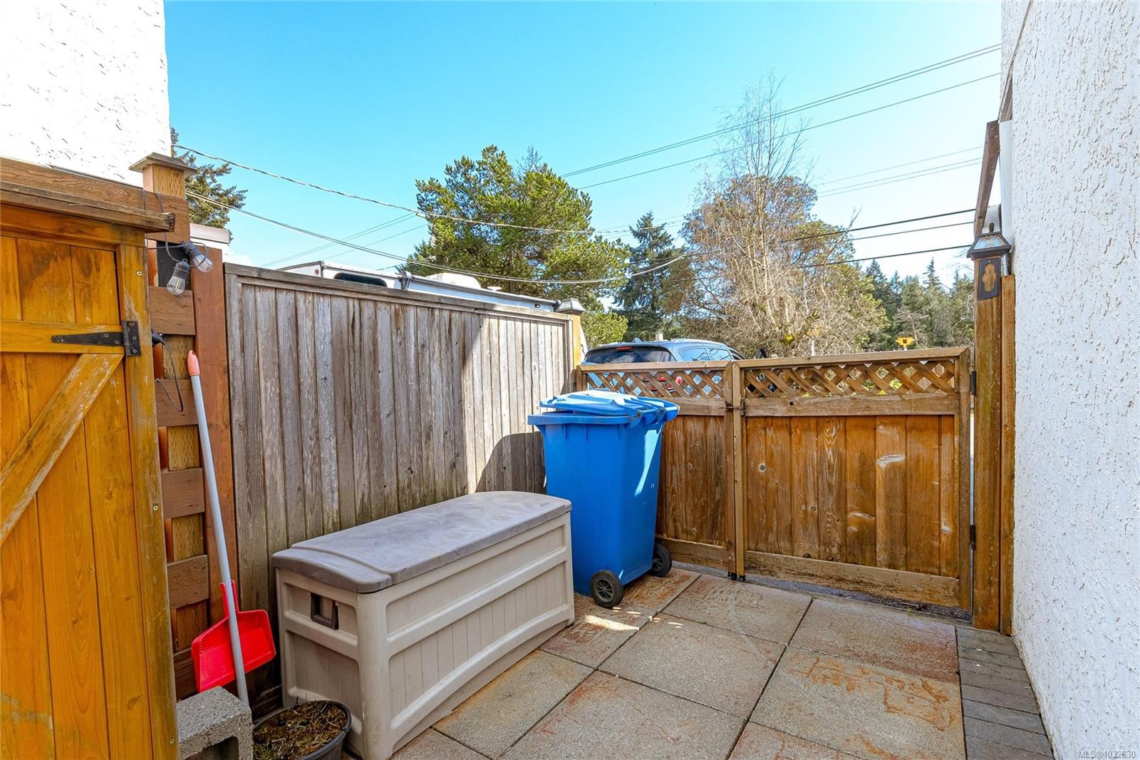 2834 Sooke Rd, Langford, BC - Outdoor With Exterior