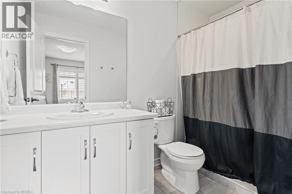 88 Severino Circle, Smithville, ON - Indoor Photo Showing Bathroom