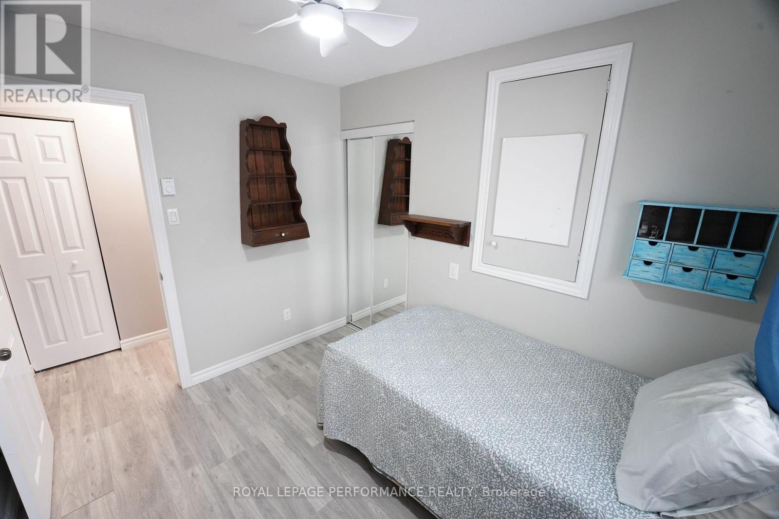 632 Dundas Crescent, Cornwall, ON - Indoor Photo Showing Bedroom