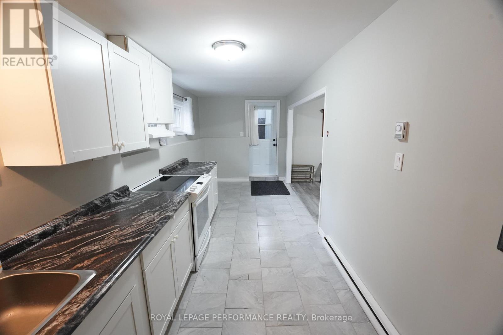 632 Dundas Crescent, Cornwall, ON - Indoor