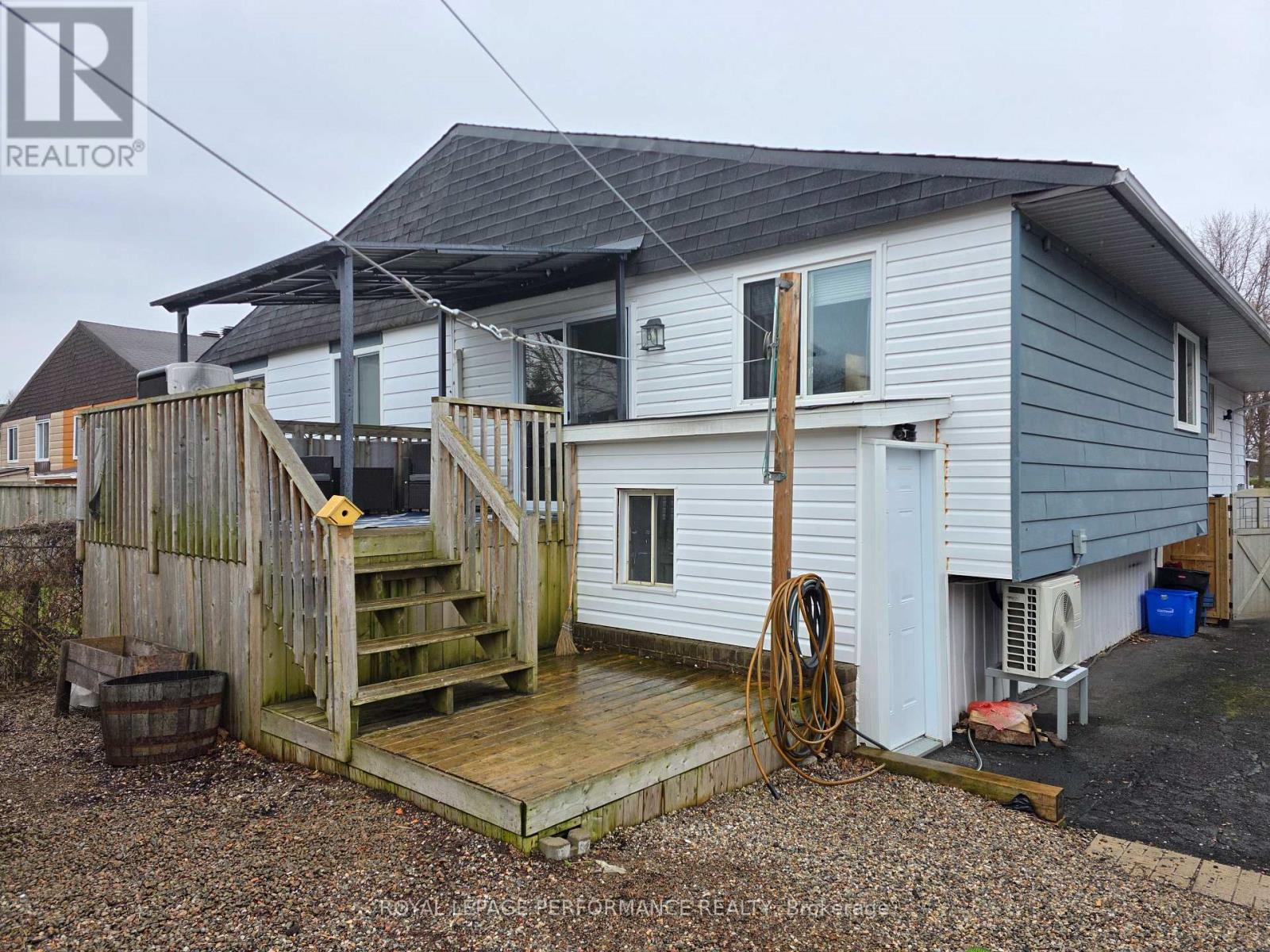 632 Dundas Crescent, Cornwall, ON - Outdoor With Deck Patio Veranda With Exterior