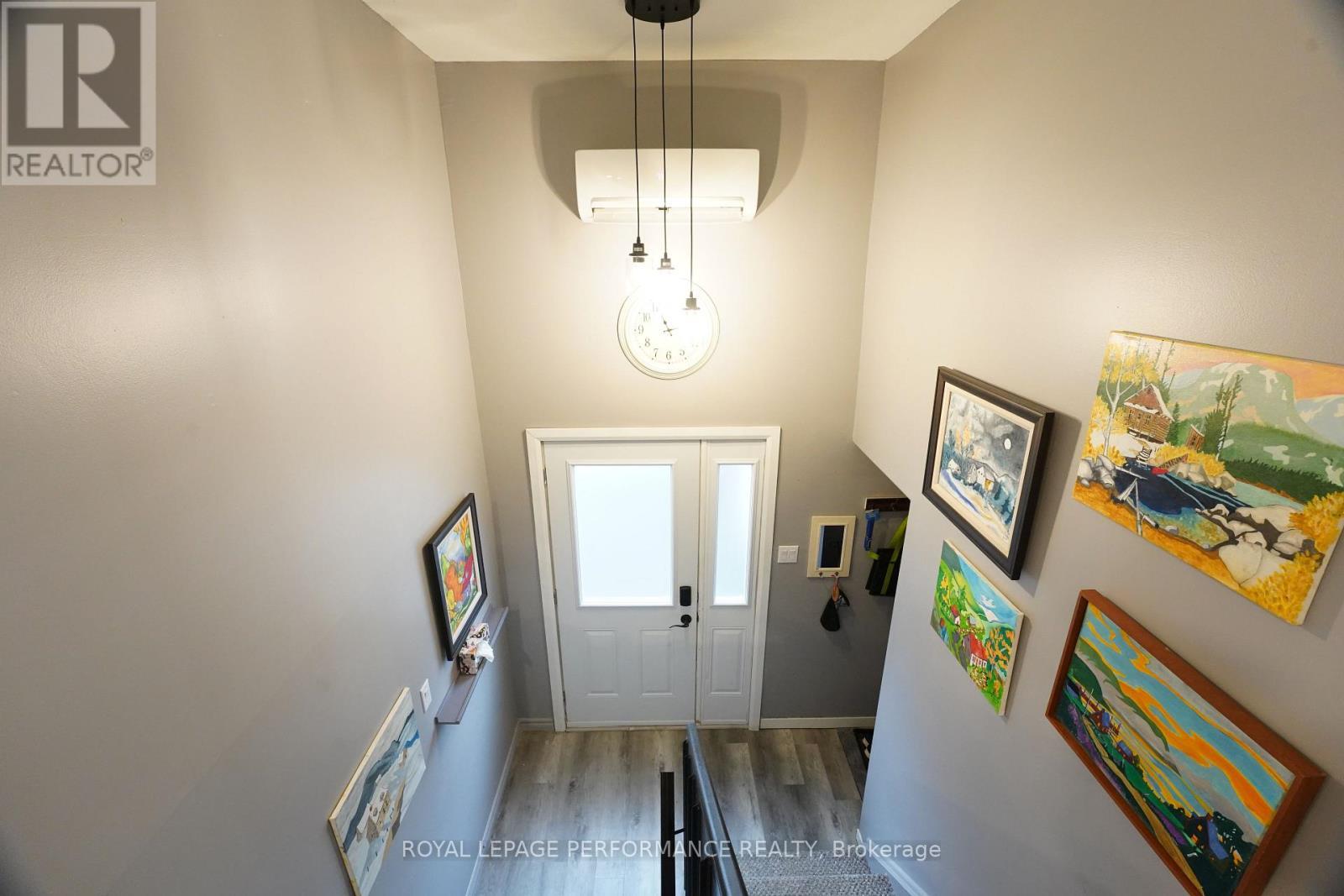 632 Dundas Crescent, Cornwall, ON - Indoor Photo Showing Other Room