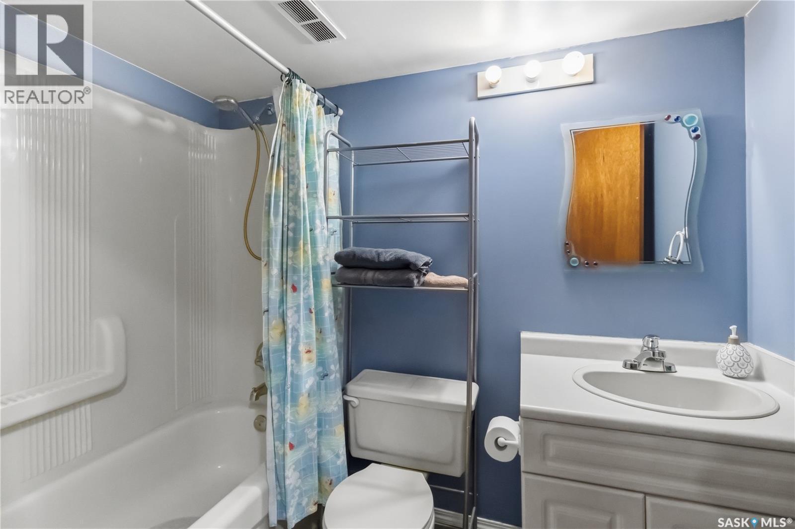 414 Adaskin Cove, Saskatoon, SK - Indoor Photo Showing Bathroom