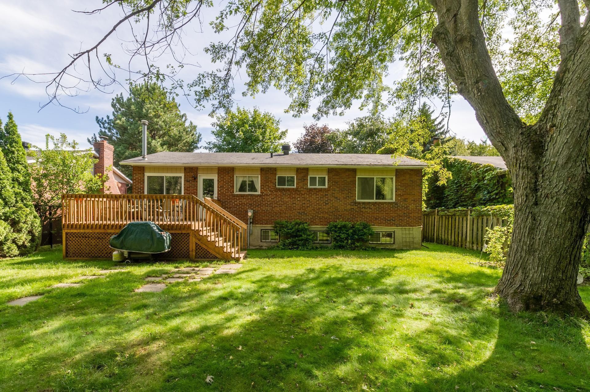 Back of Structure - 1360 Crois. Samson, Brossard, QC - Outdoor