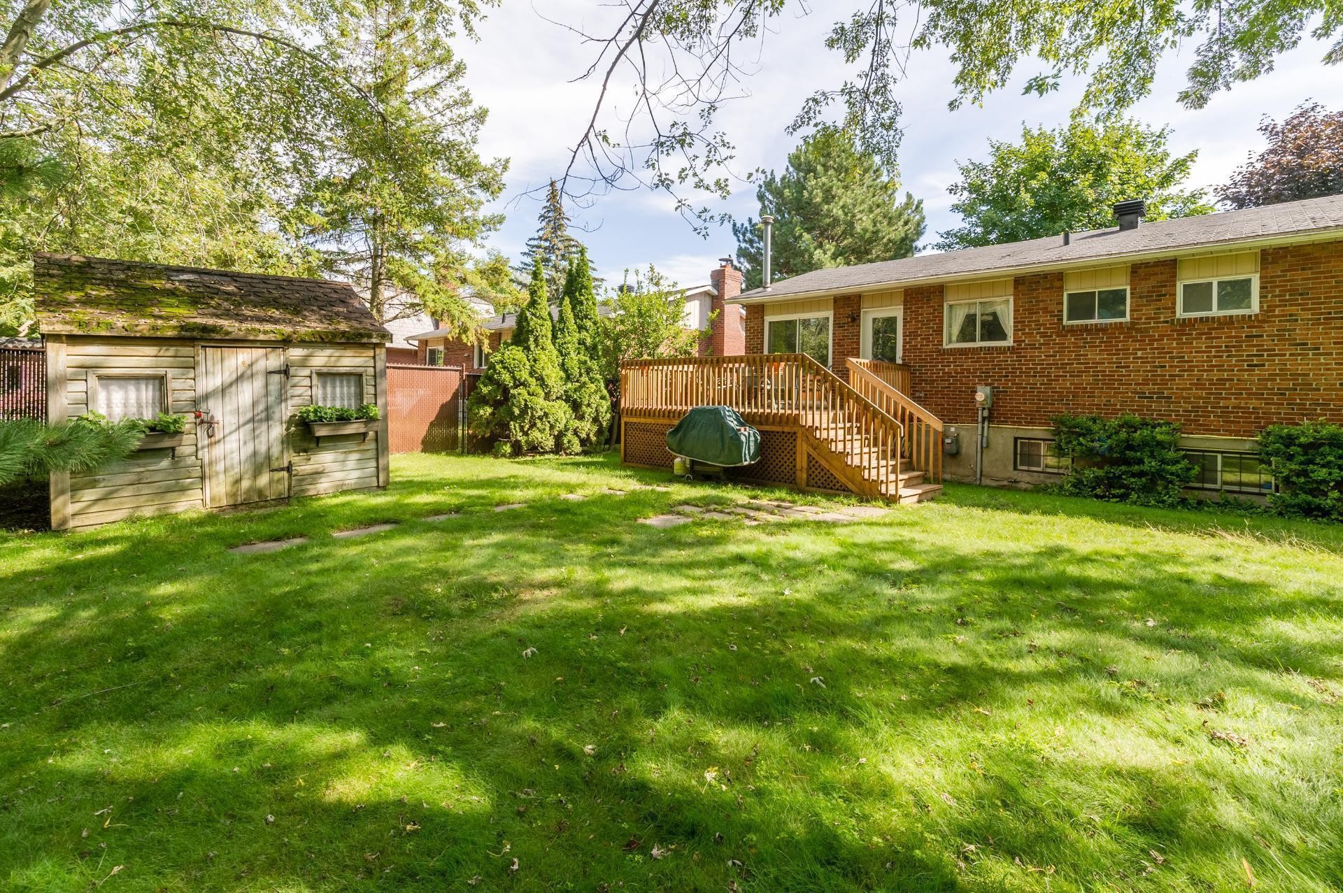 Courtyard - 1360 Crois. Samson, Brossard, QC - Outdoor