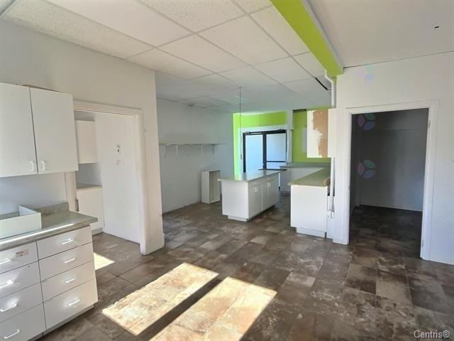 Office - 3138 - 3140 Rue Saguenay, Rouyn-Noranda, QC - Indoor Photo Showing Other Room