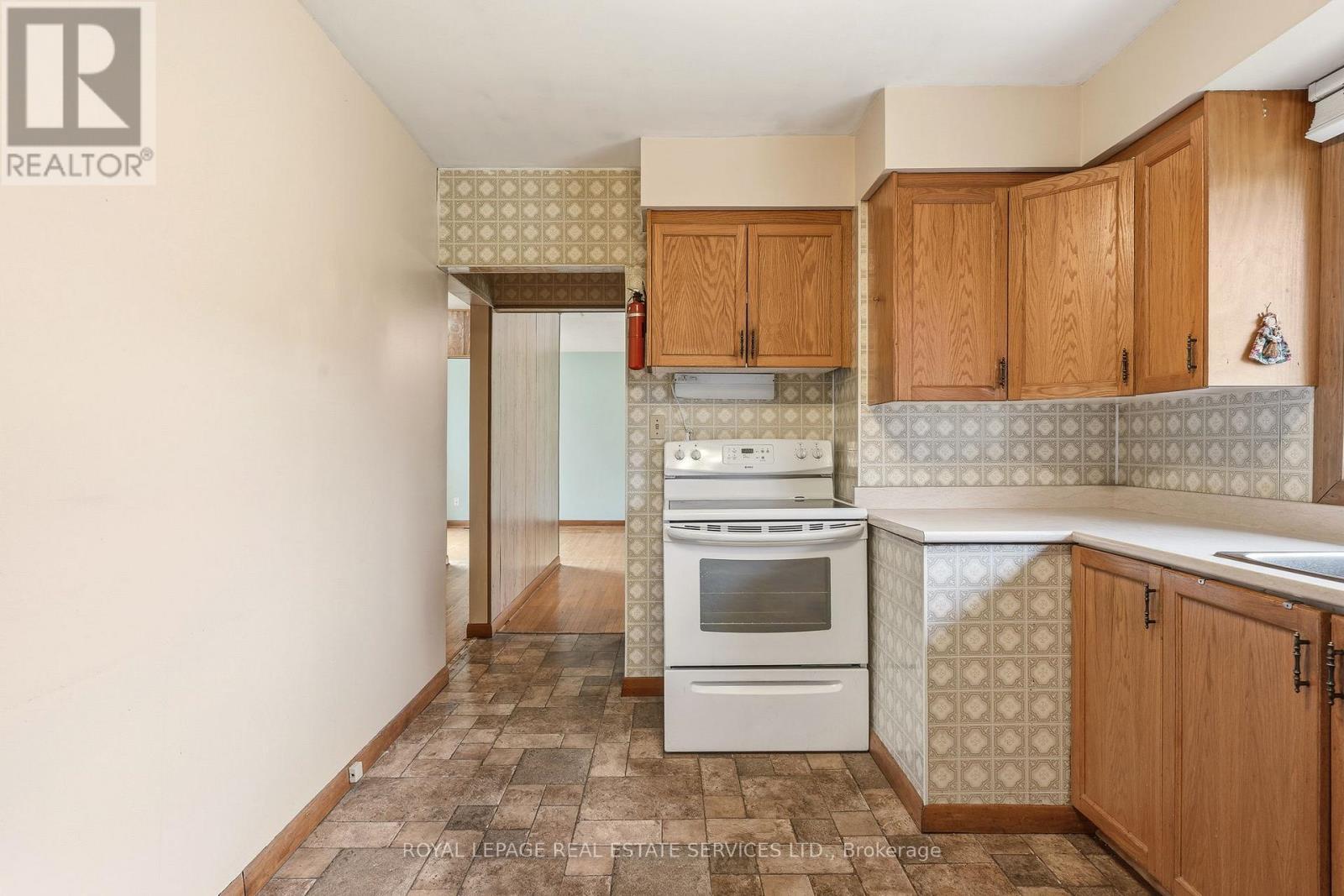 384 Appleby Line, Burlington, ON - Indoor Photo Showing Kitchen