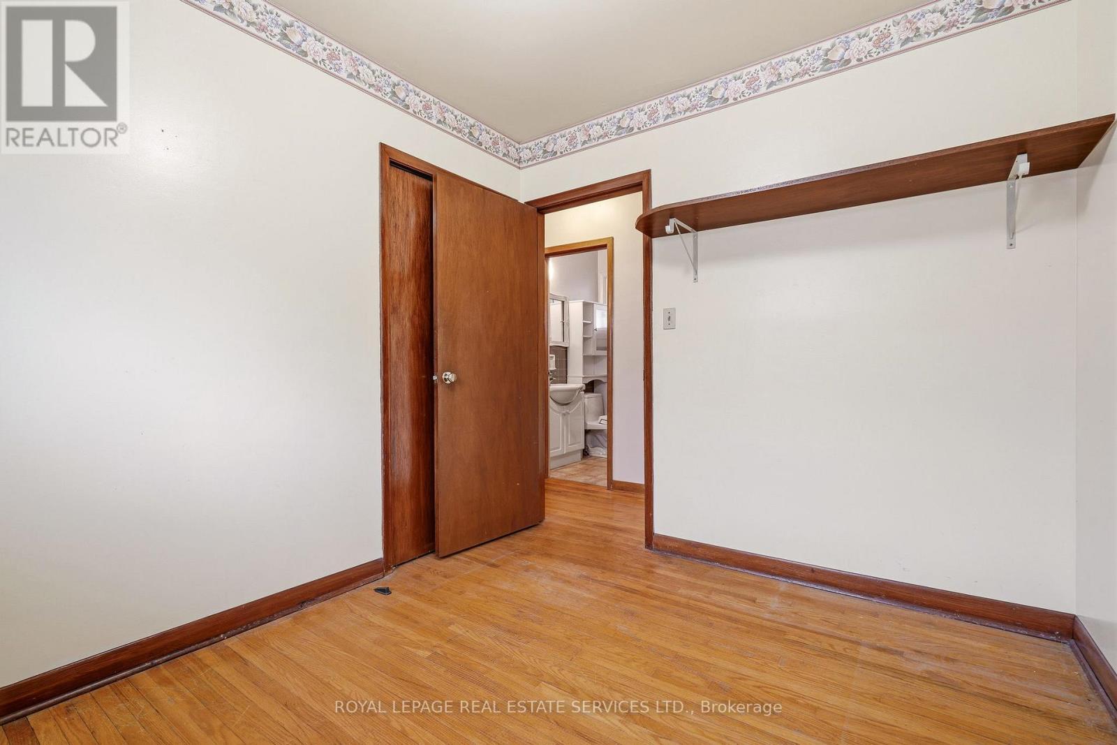 384 Appleby Line, Burlington, ON - Indoor Photo Showing Other Room