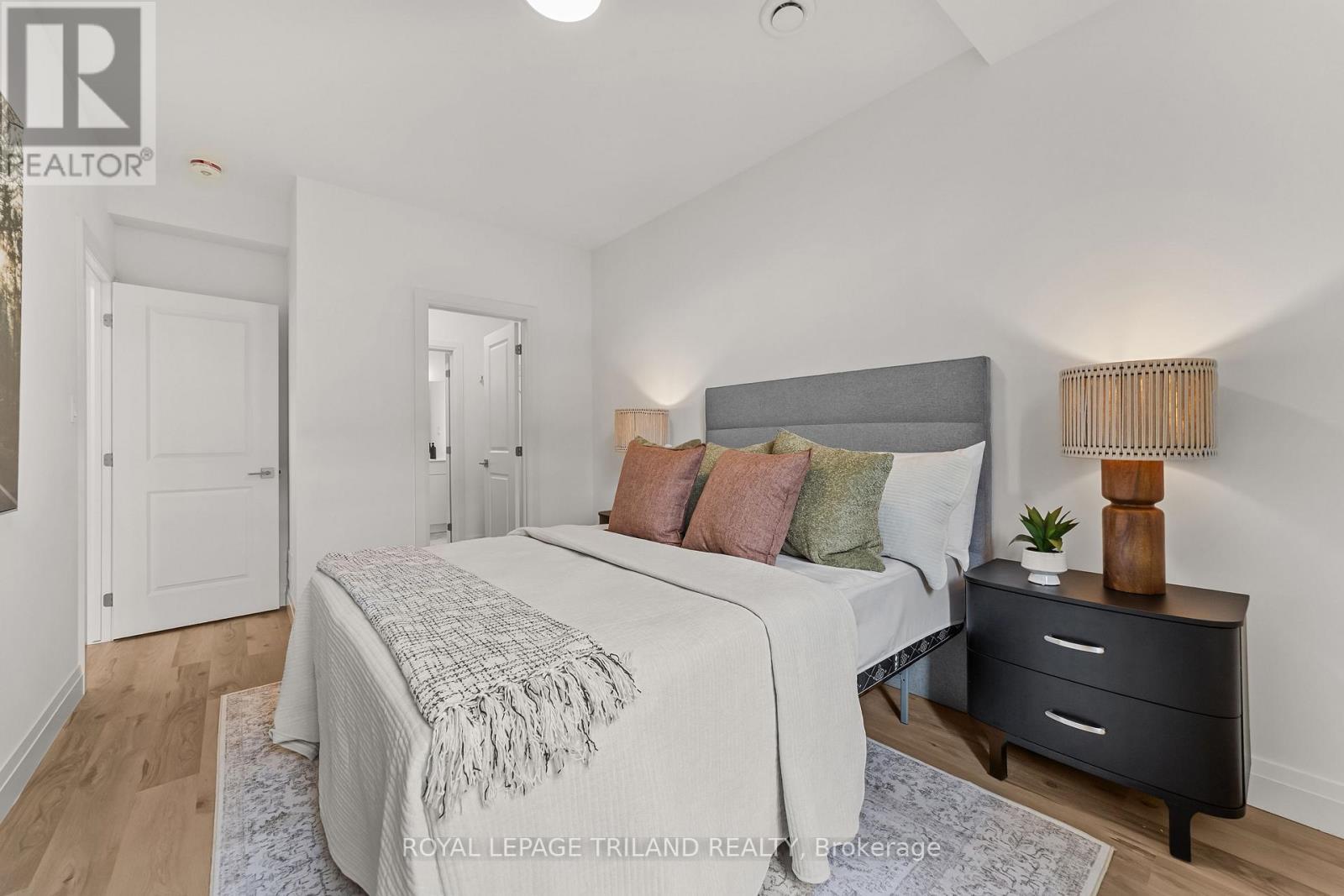 955 Catalpa Square, London North (North E), ON - Indoor Photo Showing Bedroom