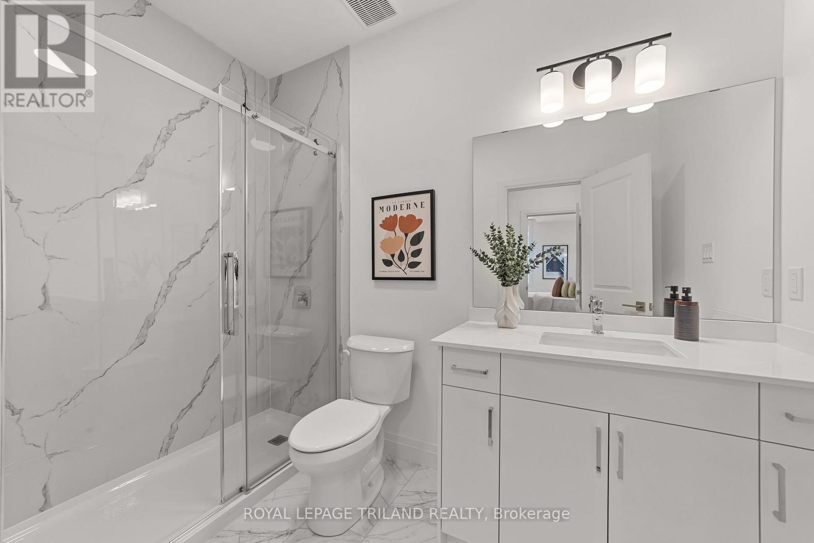 955 Catalpa Square, London North (North E), ON - Indoor Photo Showing Bathroom
