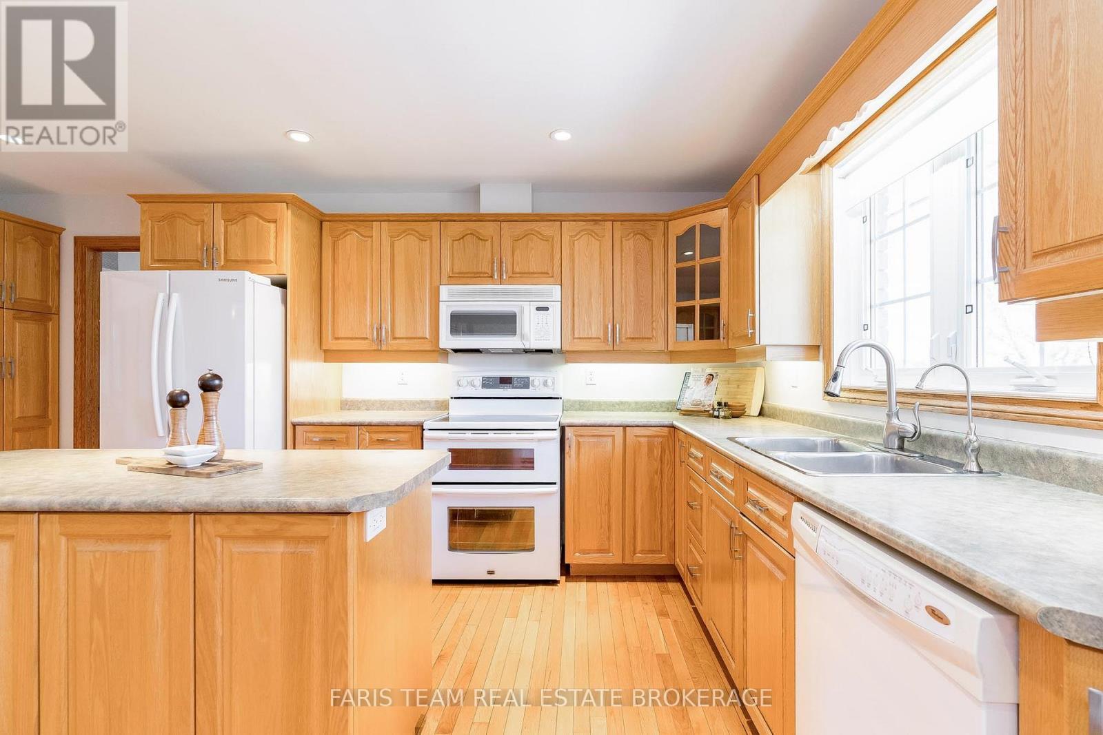 8485 Highway 93, Tiny, ON