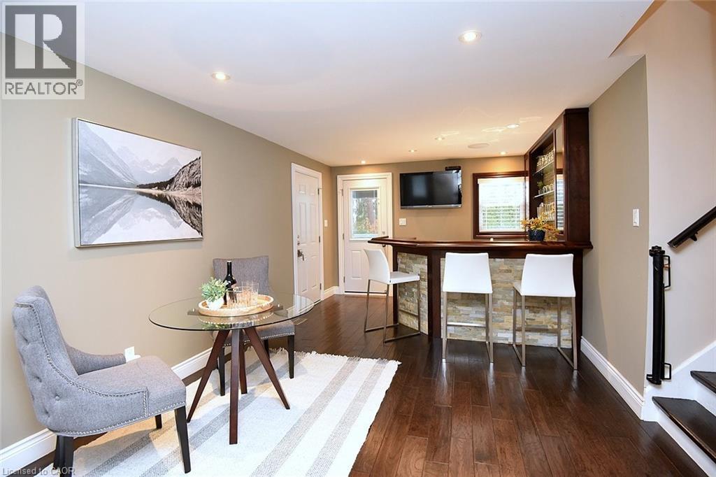 Family room on ground level - 626 Vanderburgh Drive, Burlington, ON - Indoor Photo Showing Dining Room
