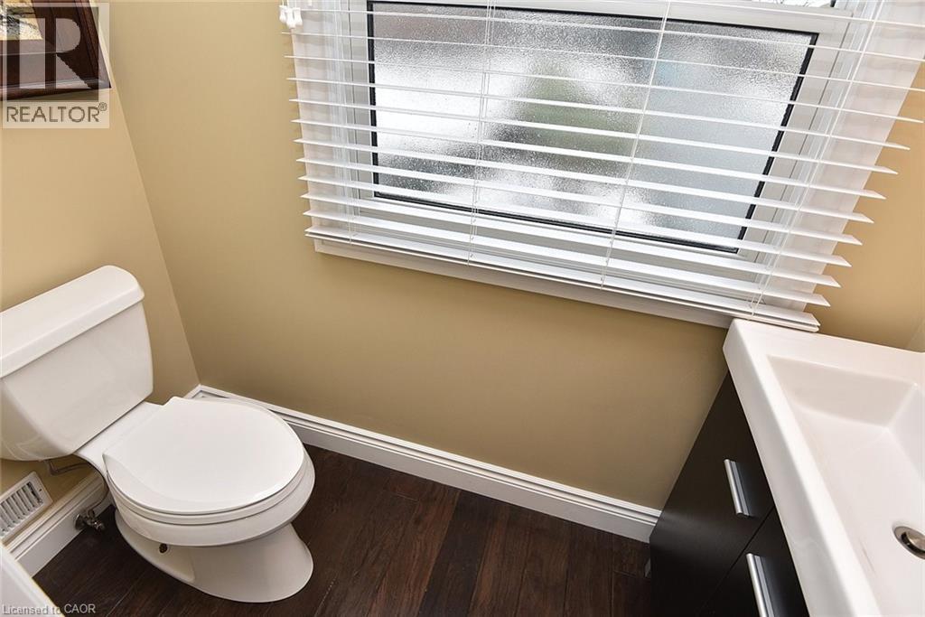 Ground level - 2 pce - 626 Vanderburgh Drive, Burlington, ON - Indoor Photo Showing Bathroom