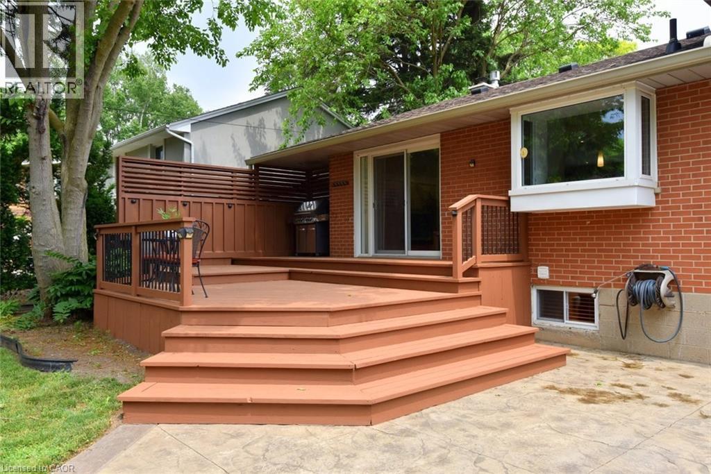 A great place to BBQ - 626 Vanderburgh Drive, Burlington, ON - Outdoor With Exterior
