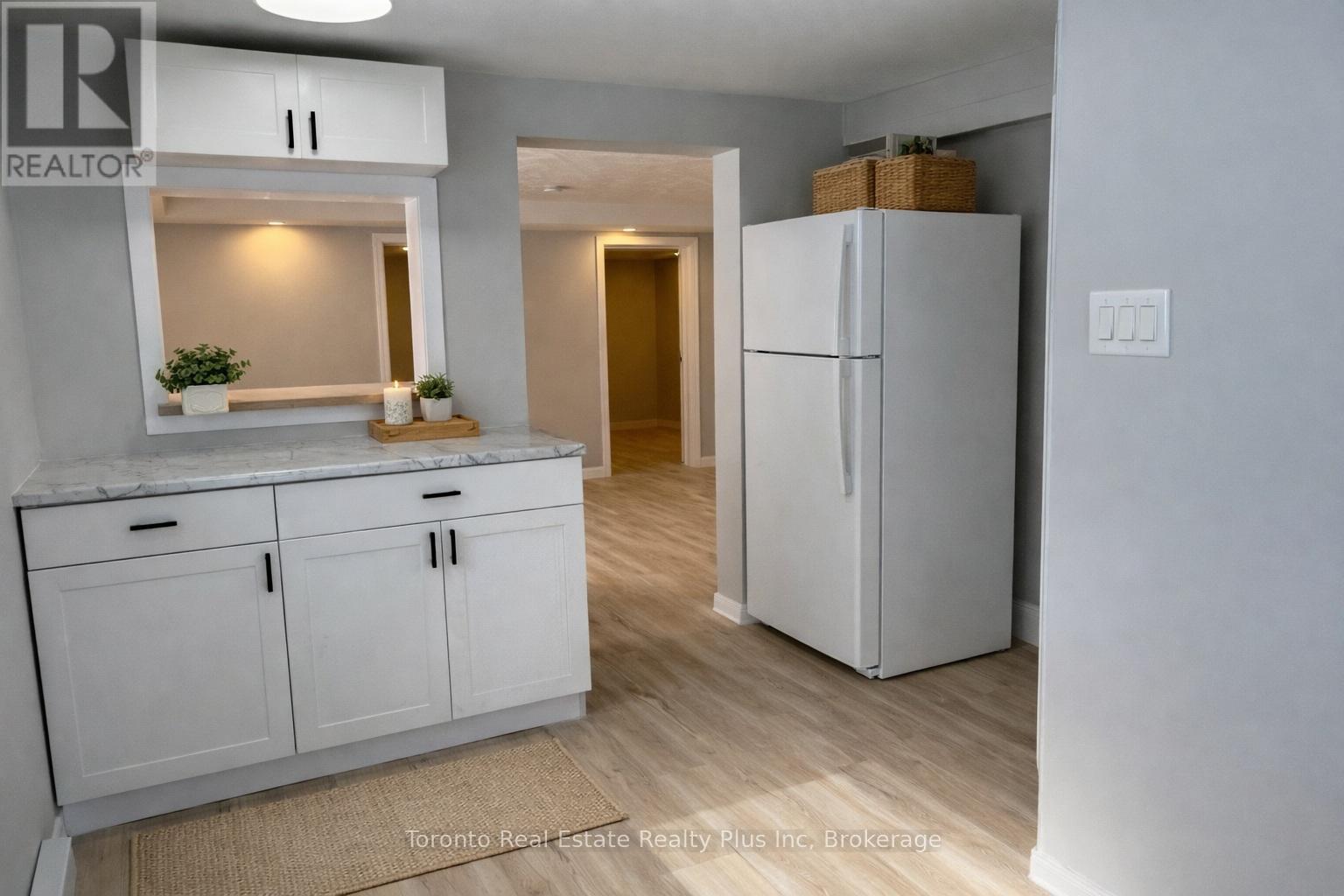 4 - 16 Huron Road, West Perth, ON - Indoor Photo Showing Kitchen