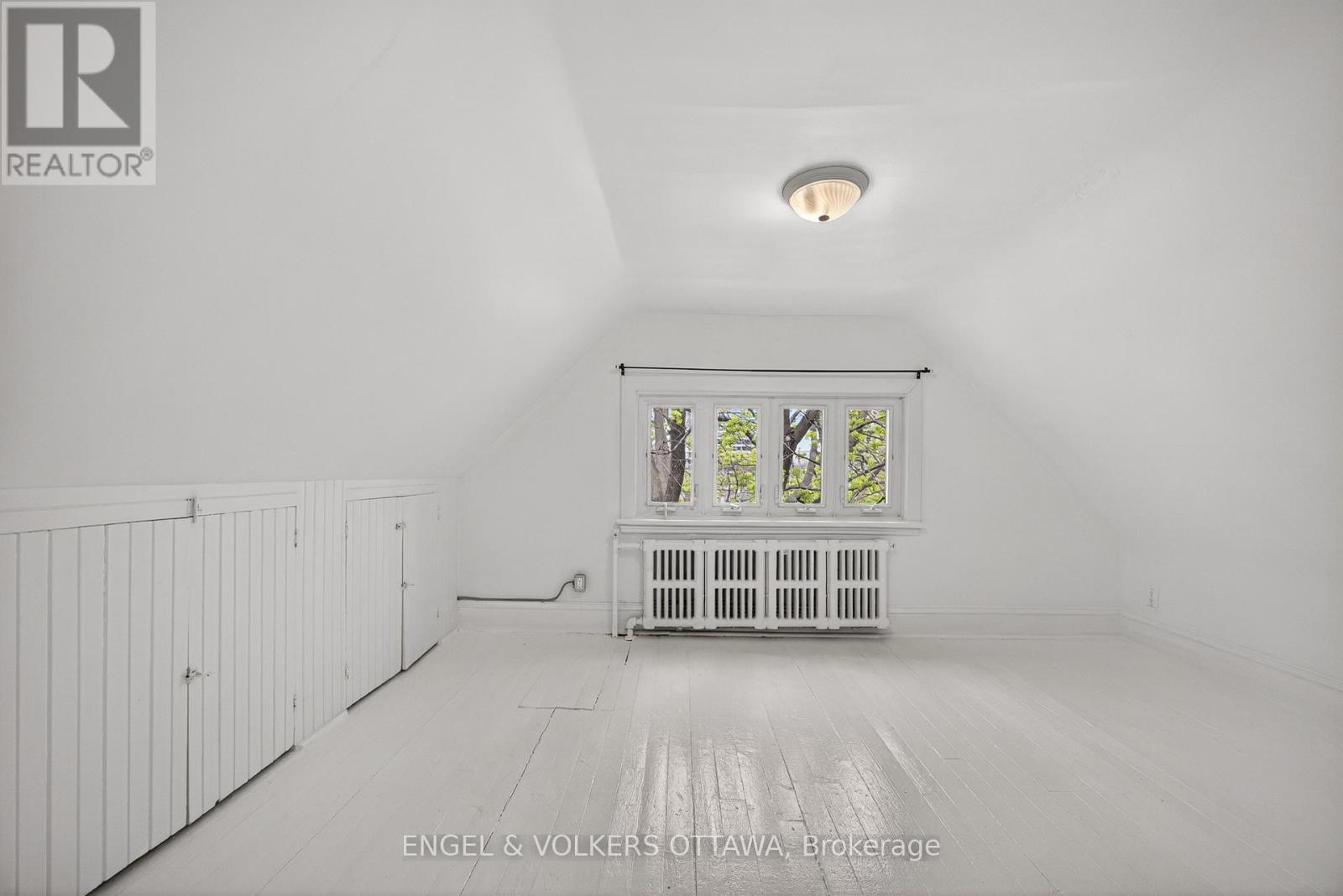 86 Bruyere Street, Ottawa, ON - Indoor Photo Showing Other Room