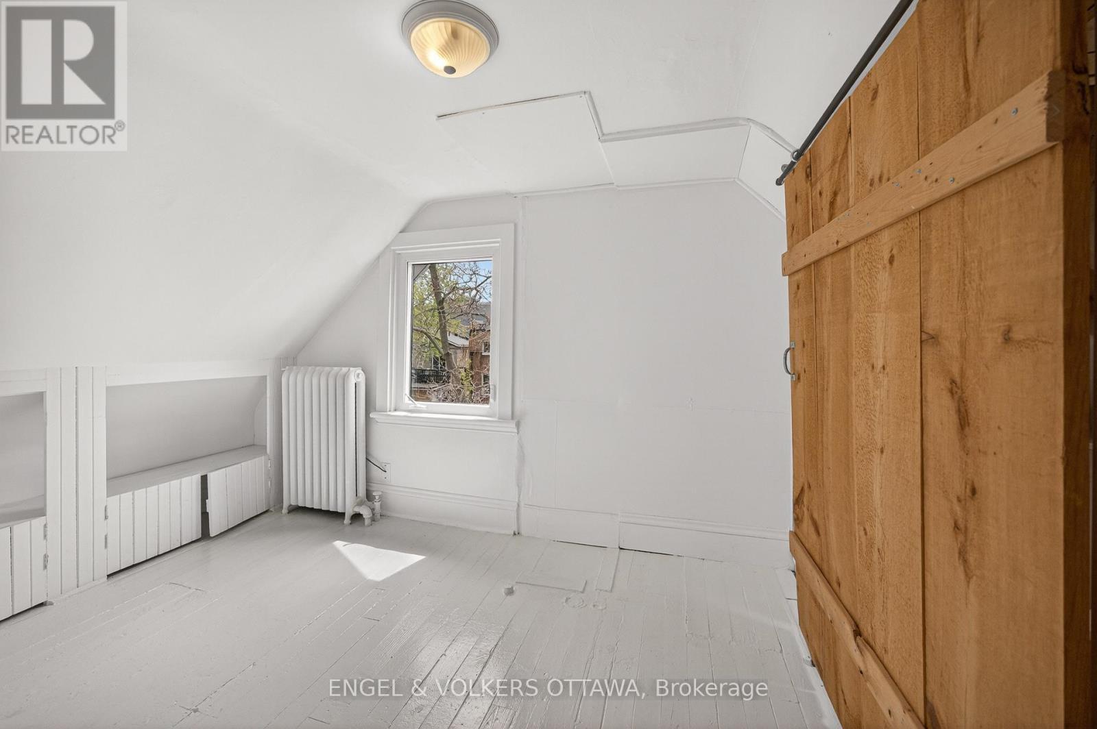 86 Bruyere Street, Ottawa, ON - Indoor Photo Showing Other Room