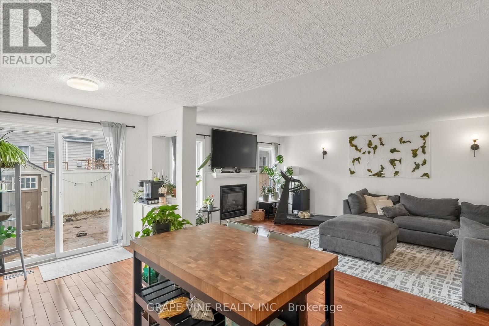 322 Foxridge Way, Ottawa, ON
