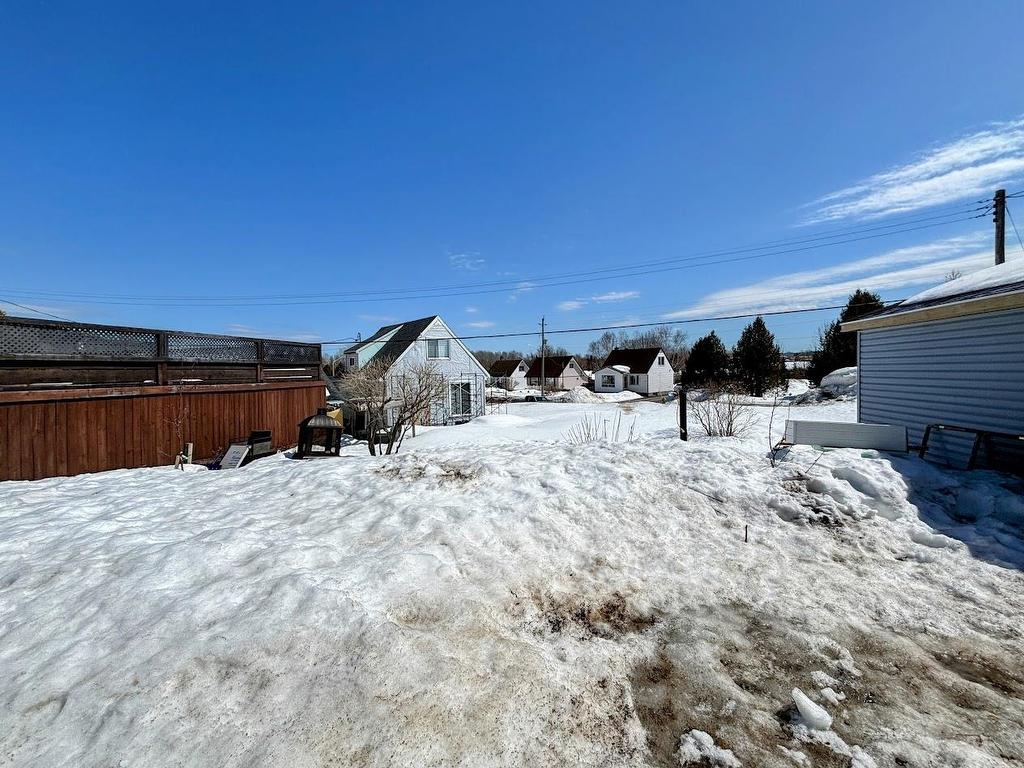 18 Swallow Drive, Manitouwadge, ON - Outdoor