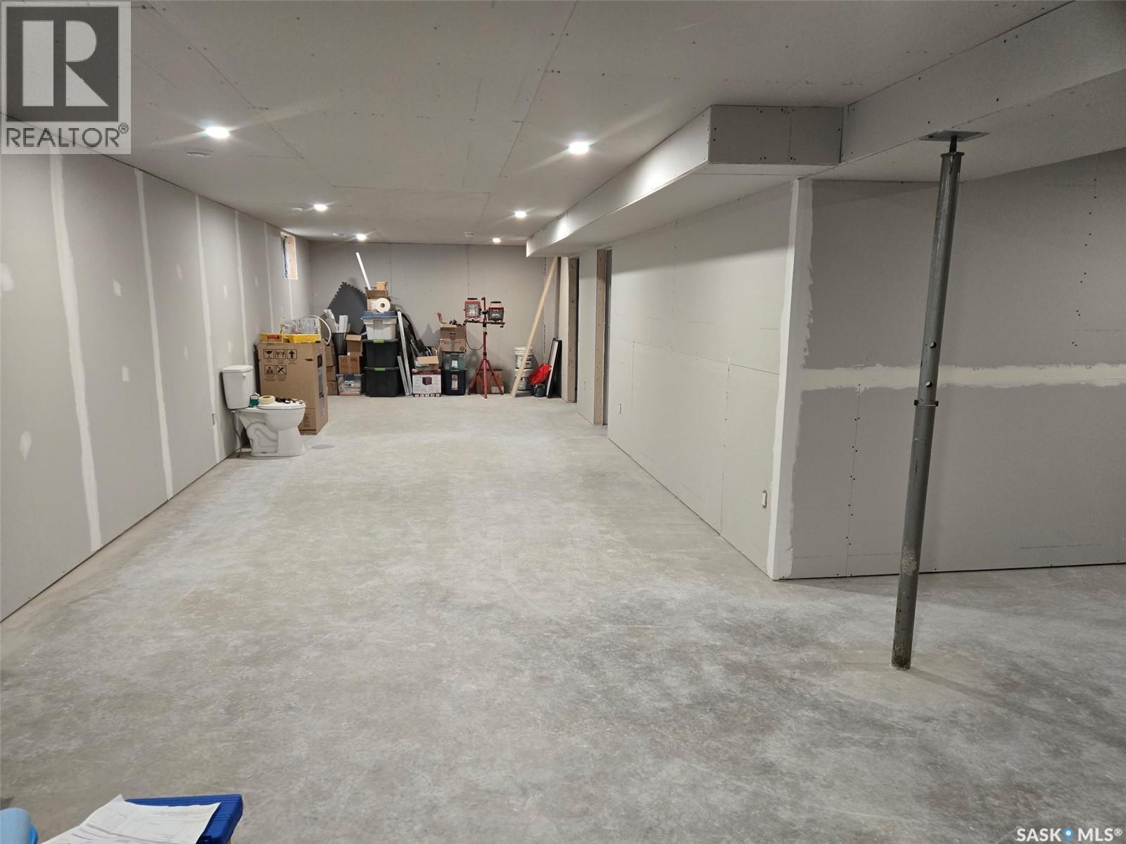 402 Alexander Street, Radisson, SK - Indoor