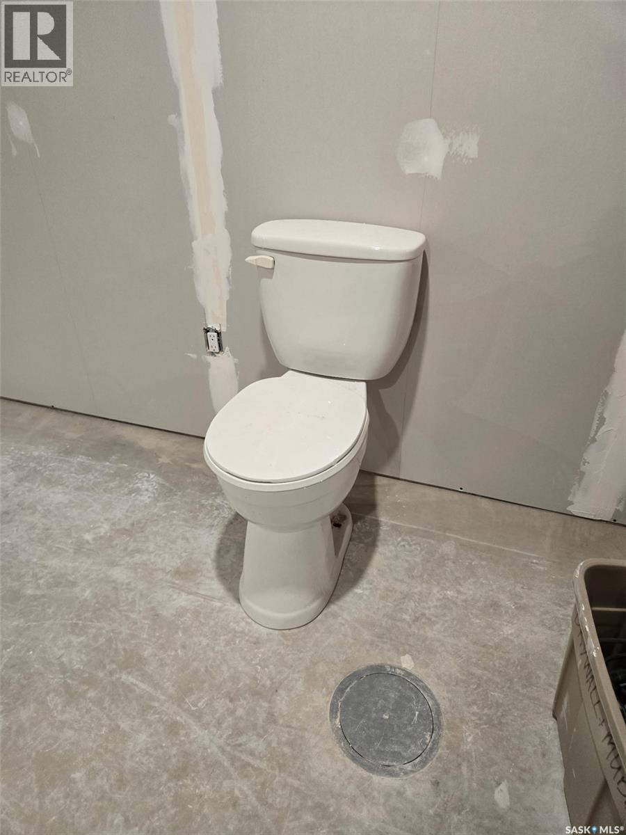 402 Alexander Street, Radisson, SK - Indoor Photo Showing Bathroom