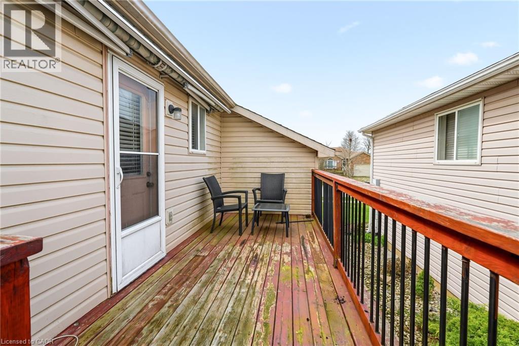 37 Thistlemoor Drive, Caledonia, ON - Outdoor With Exterior